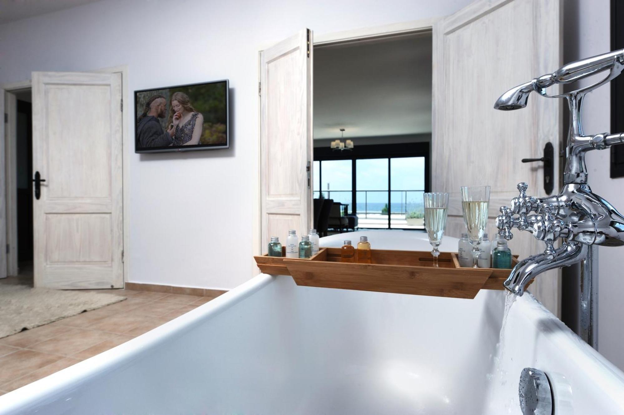 Yamim Suites On The Beach Shavei Tzion Eksteriør billede